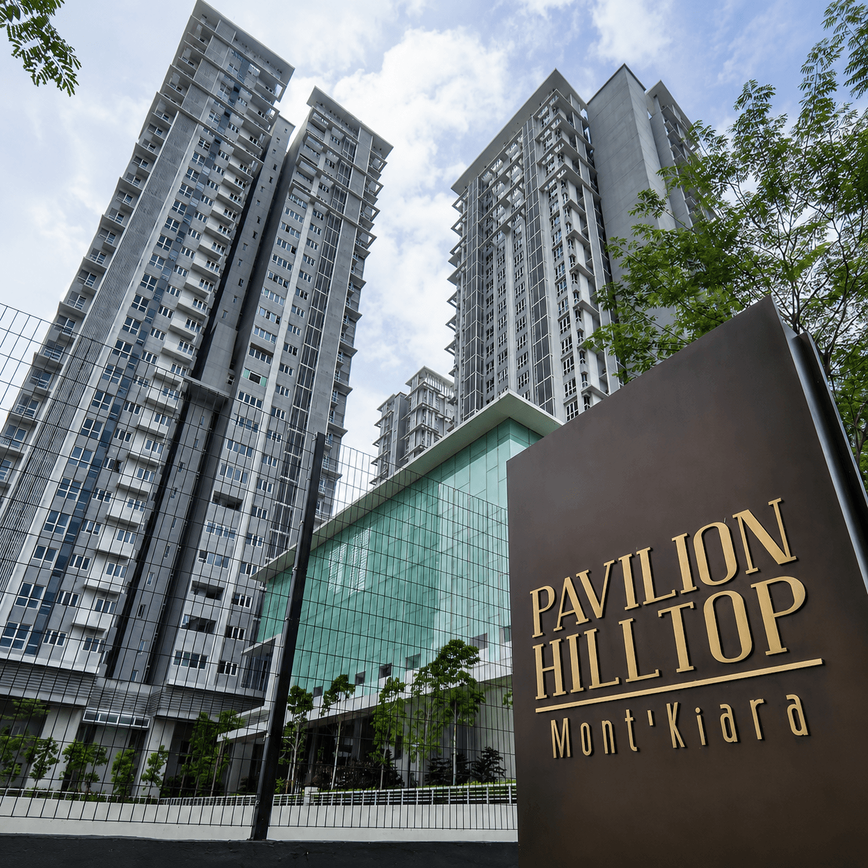 Pavilion Hilltop logo